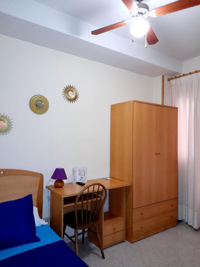 Hostal Dona Maria Valdemoro Exteriér fotografie