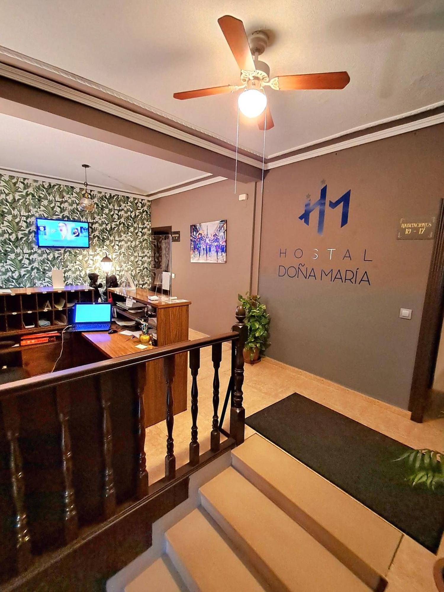 Hostal Dona Maria Valdemoro Exteriér fotografie