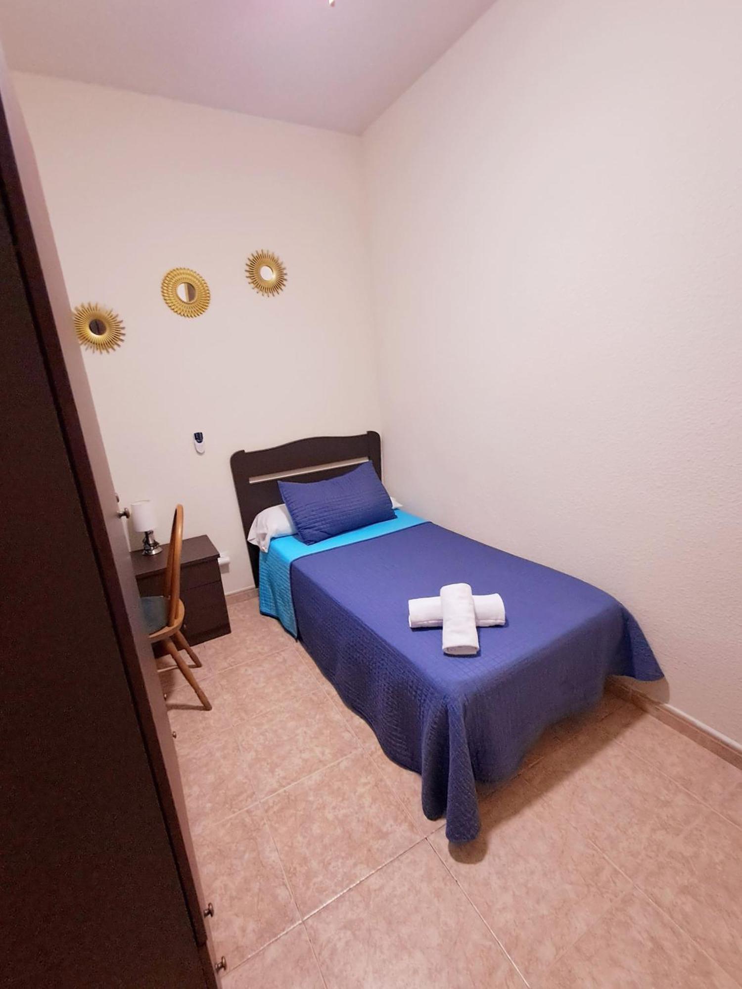 Hostal Dona Maria Valdemoro Exteriér fotografie